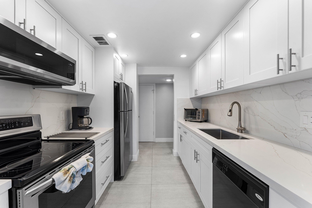 1111 S Ocean Boulevard - Photo 9