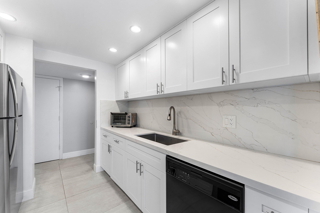 1111 S Ocean Boulevard - Photo 13