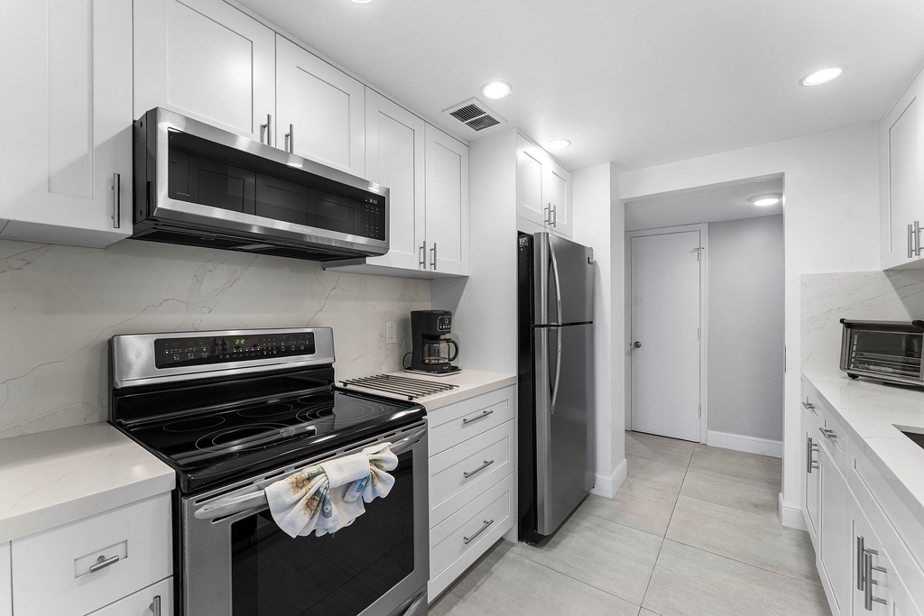 1111 S Ocean Boulevard - Photo 11