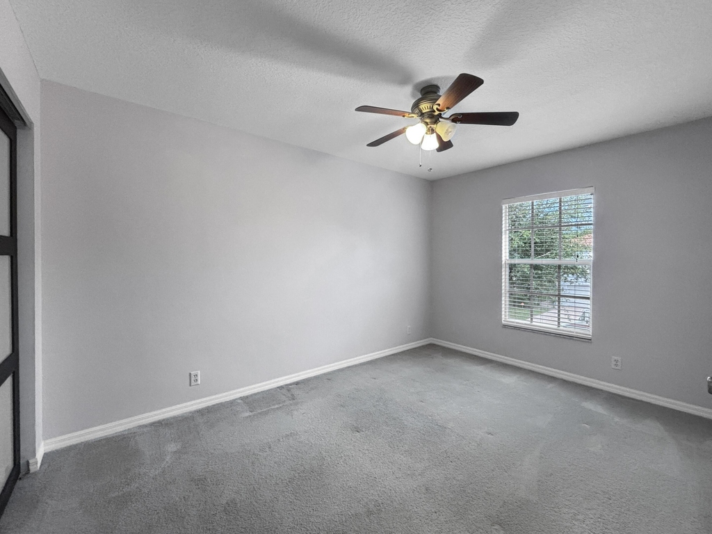 4528 Thornwood Circle - Photo 15