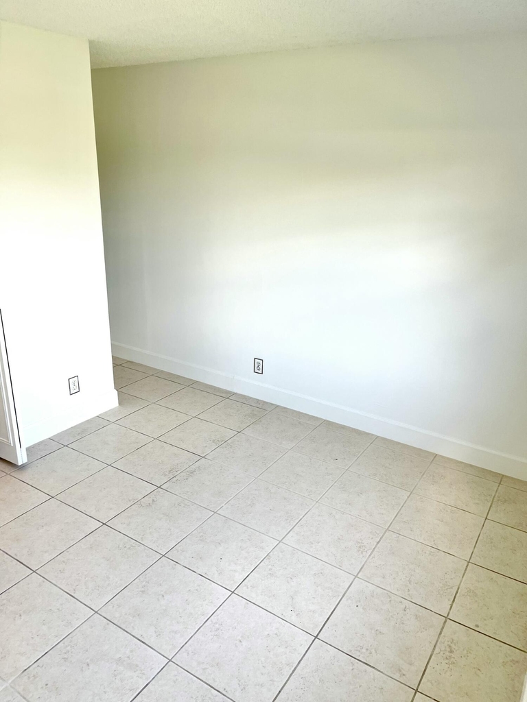 3822 N University Drive - Photo 10