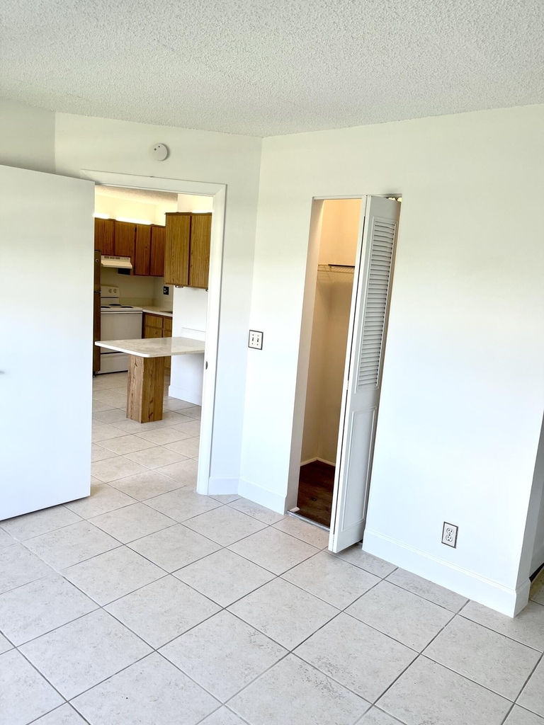 3822 N University Drive - Photo 7