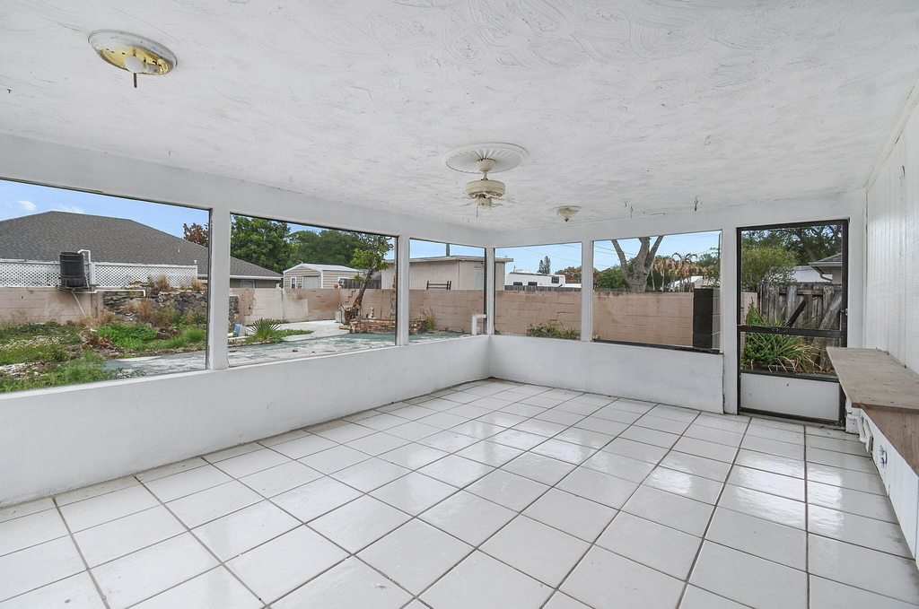 325 Nw Rebecca Avenue - Photo 20