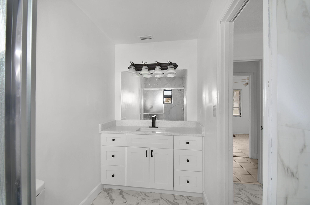 325 Nw Rebecca Avenue - Photo 14