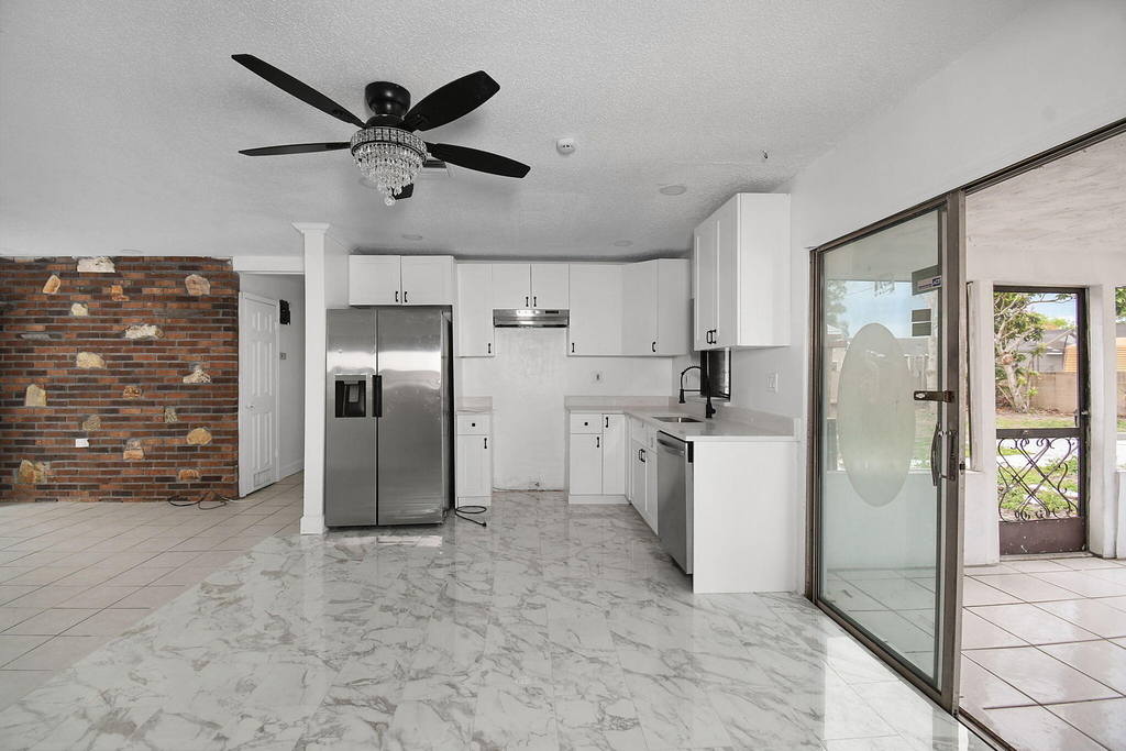 325 Nw Rebecca Avenue - Photo 7
