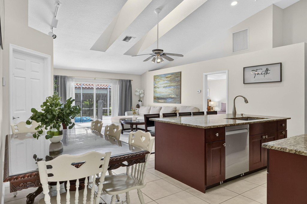 1204 Mulberry Place - Photo 13