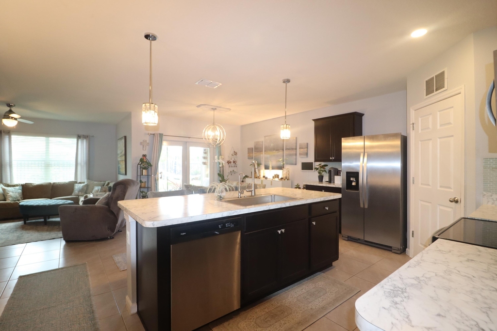 1465 Se Grapeland Avenue - Photo 4