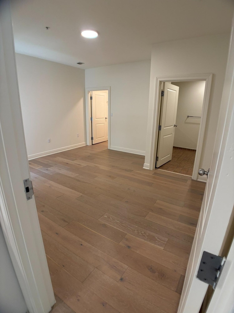 150 Se 3rd Avenue - Photo 22