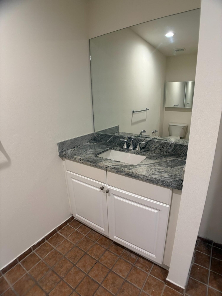 150 Se 3rd Avenue - Photo 17