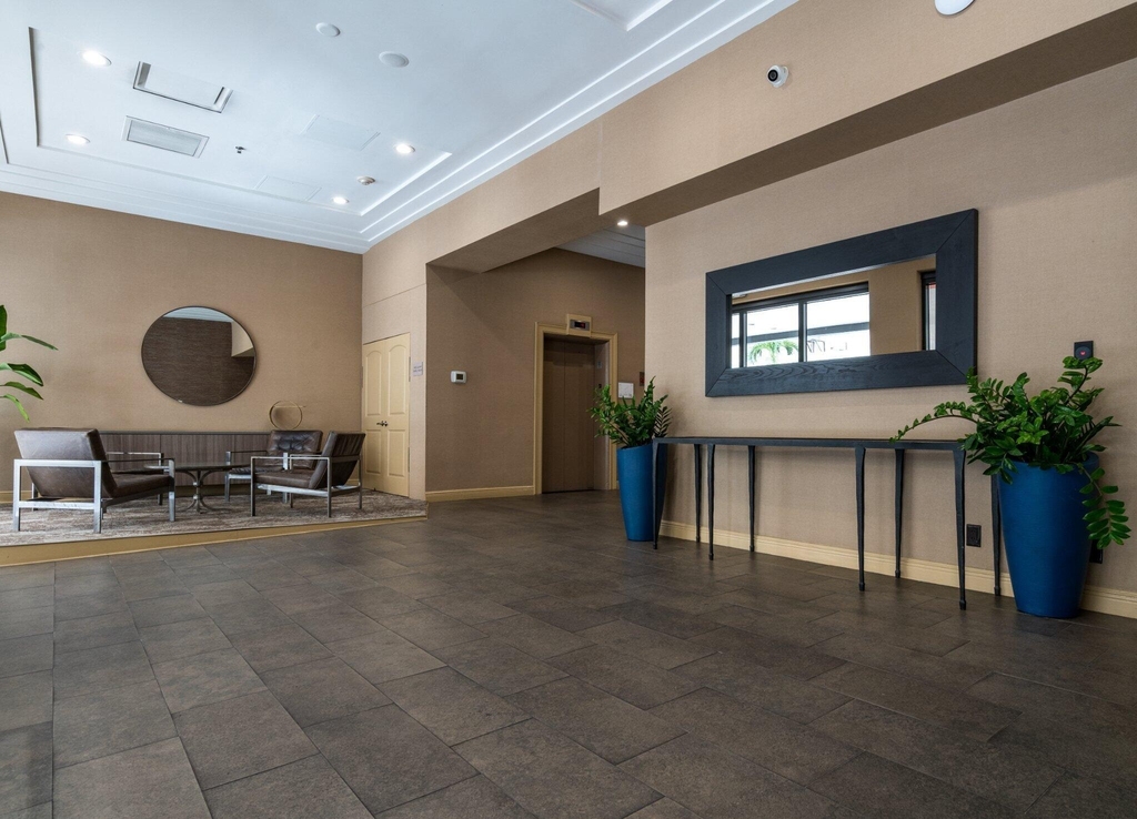 150 Se 3rd Avenue - Photo 7