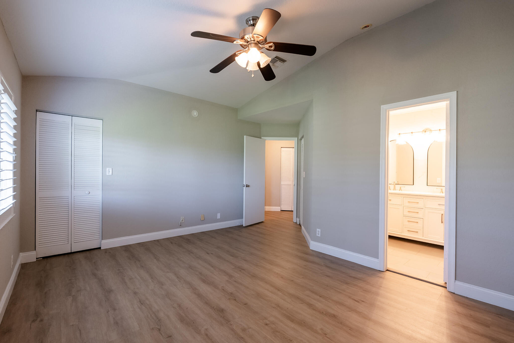 8956 Nw 38th Drive - Photo 14