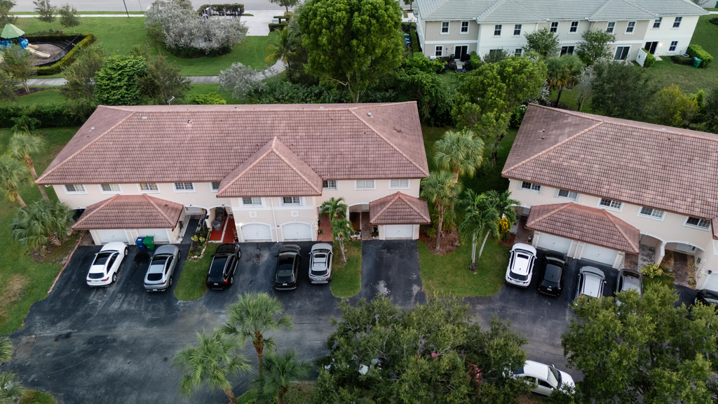 8956 Nw 38th Drive - Photo 35