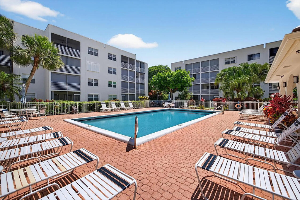 1541 S Ocean Boulevard - Photo 23