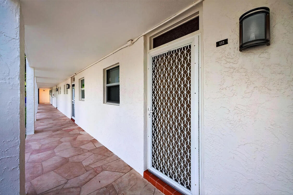 1541 S Ocean Boulevard - Photo 20