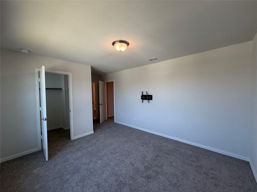 633 Cedar Springs Drive - Photo 19