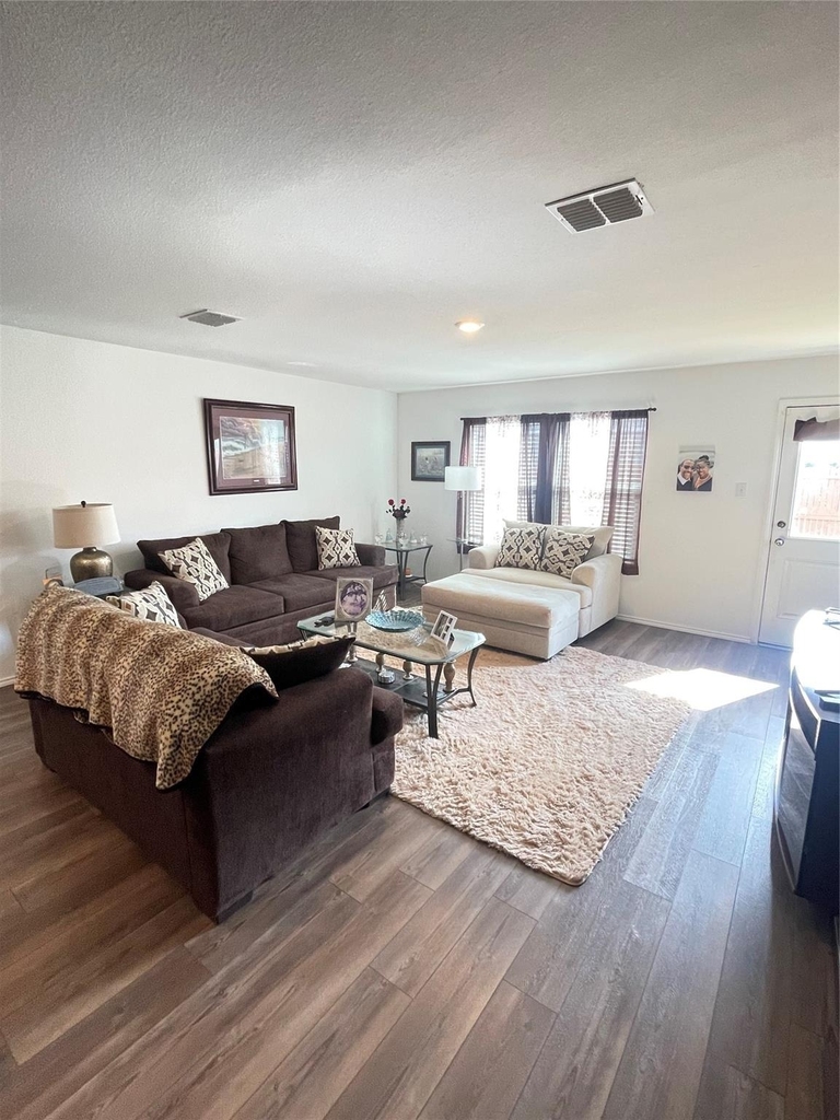 2925 Bronte Boulevard - Photo 10