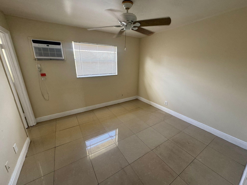 101 Ne 41st Street - Photo 2