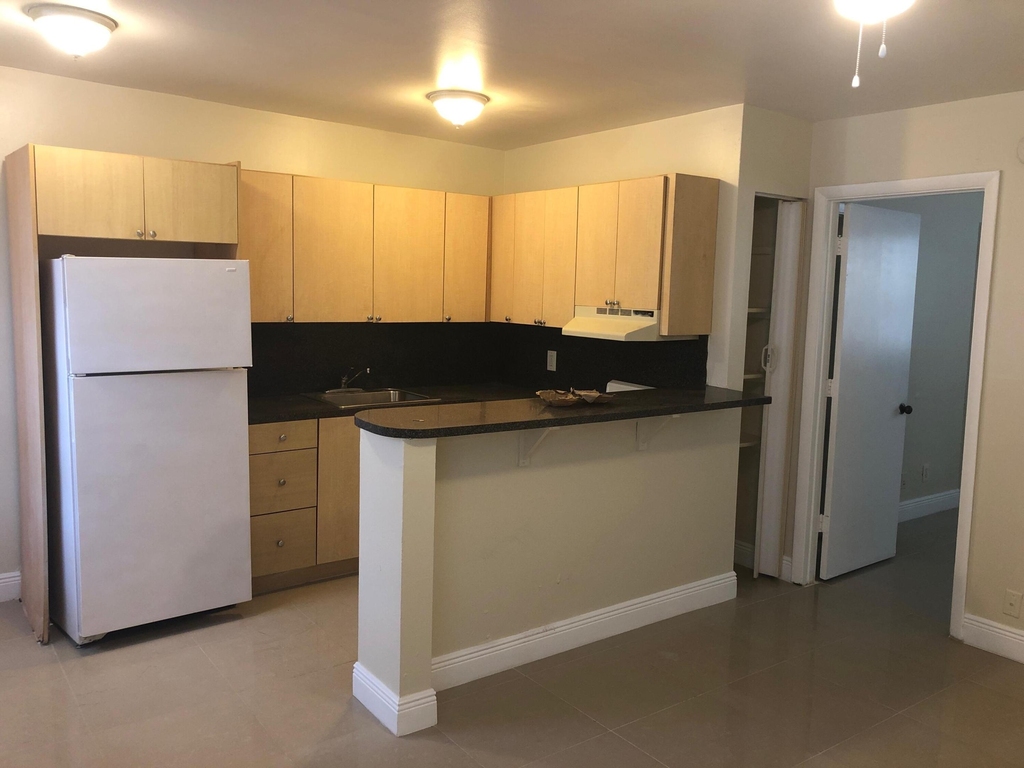 101 Ne 41st Street - Photo 3