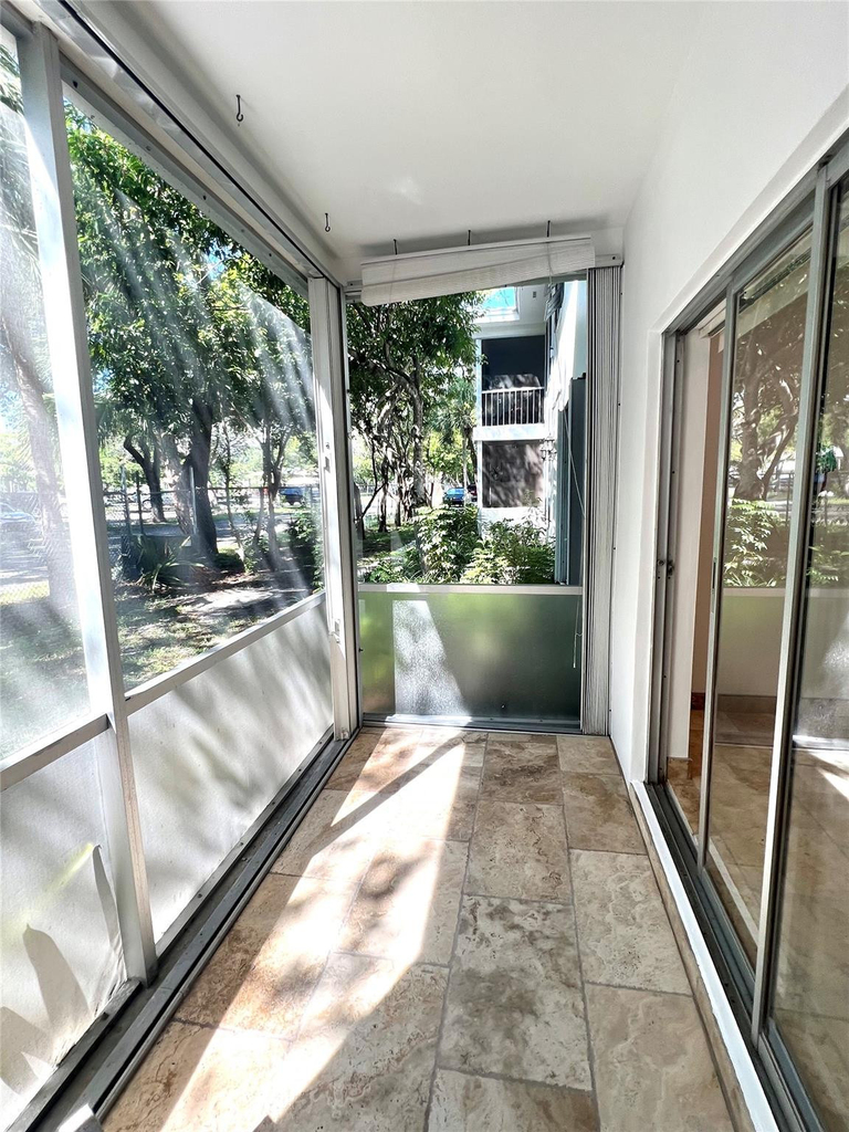 2250 Ne 66th Street - Photo 5