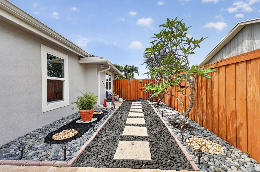 1390 Pine Valley Drive - Photo 31