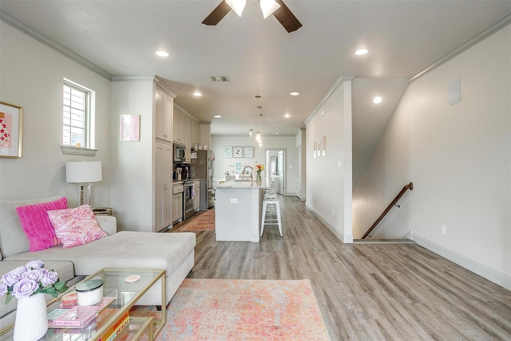 2537 Mccart Avenue - Photo 5
