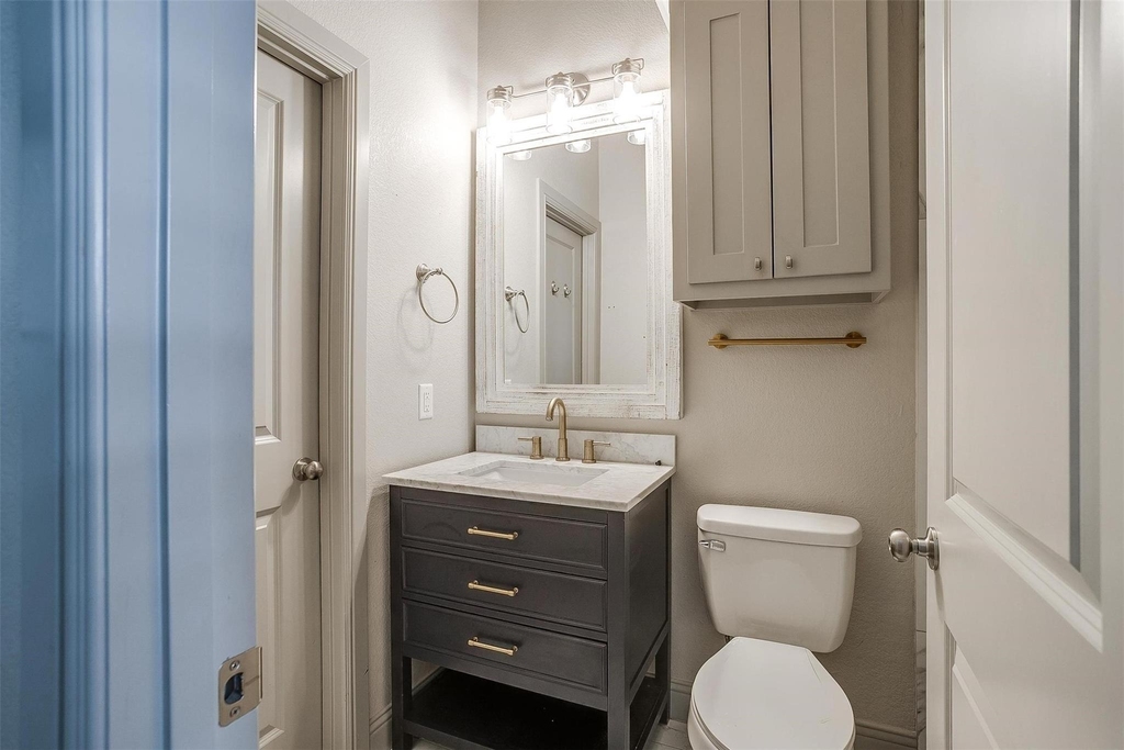2537 Mccart Avenue - Photo 15