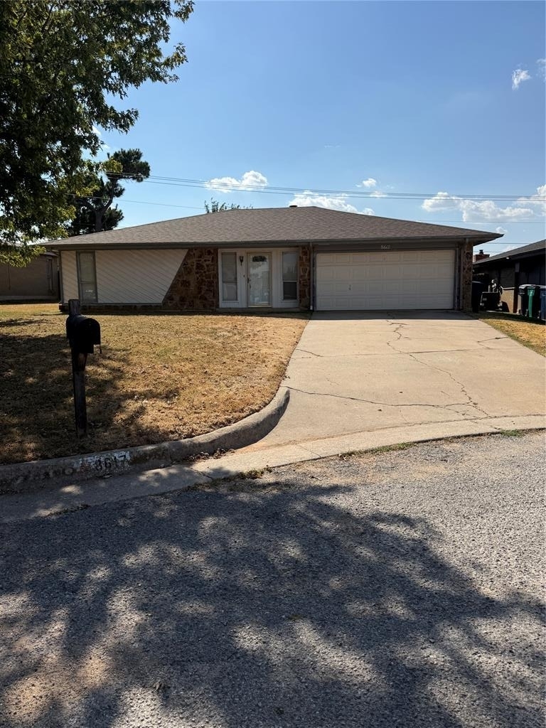 8617 N Eagle Lane - Photo 0