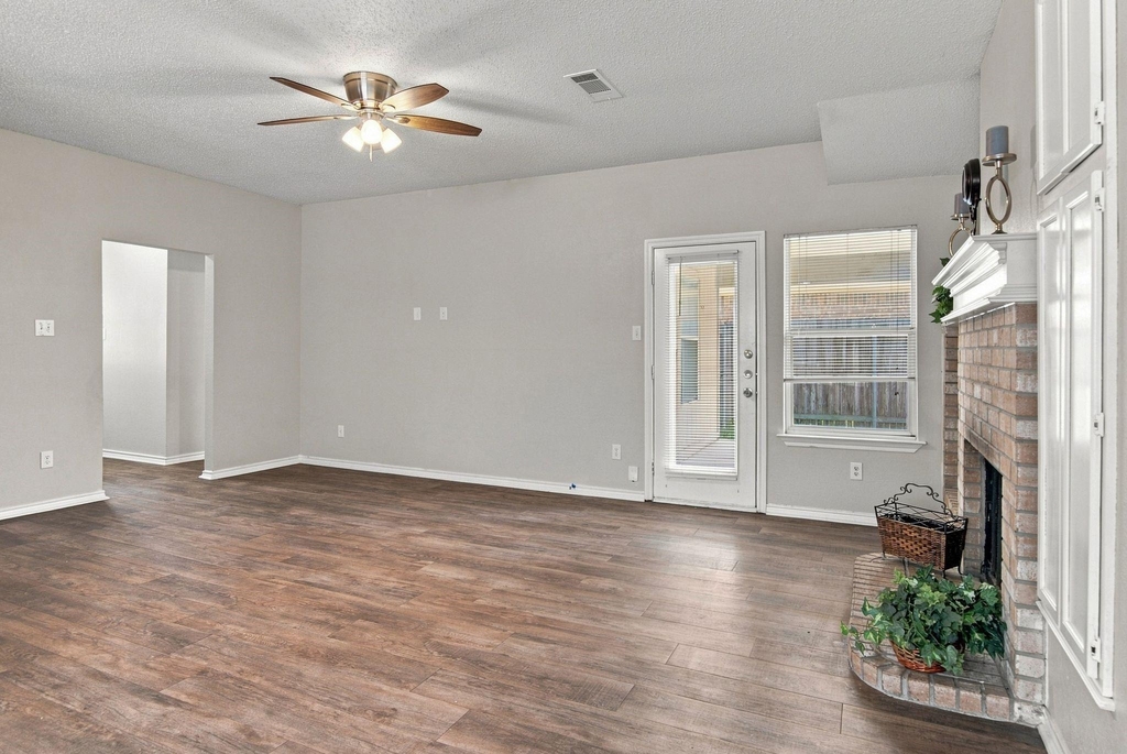 6313 Glen Knoll Drive - Photo 8