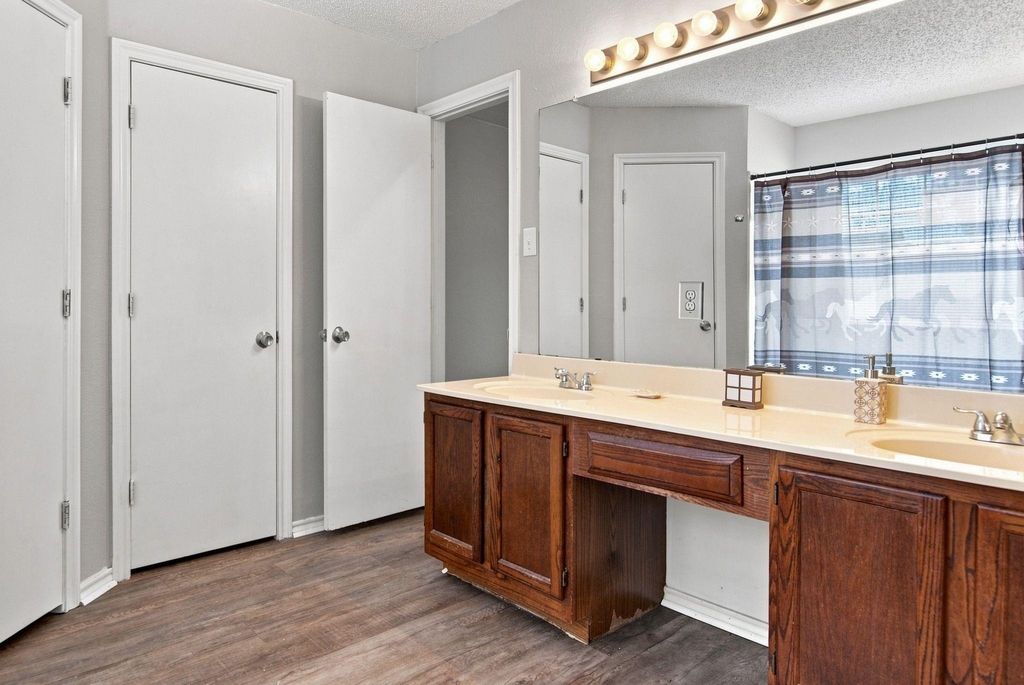 6313 Glen Knoll Drive - Photo 21