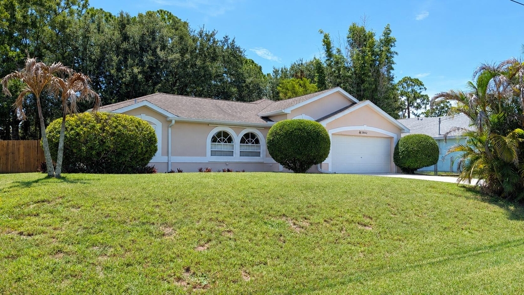 3882 Sw Chaffin Street - Photo 0