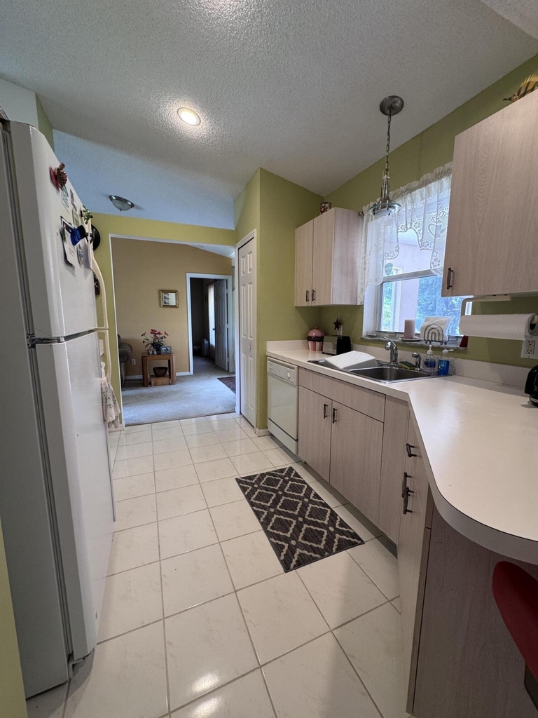 3882 Sw Chaffin Street - Photo 2