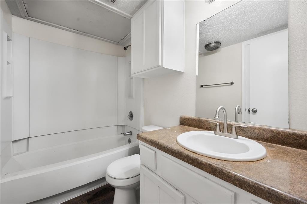 708 Woodland Court - Photo 20