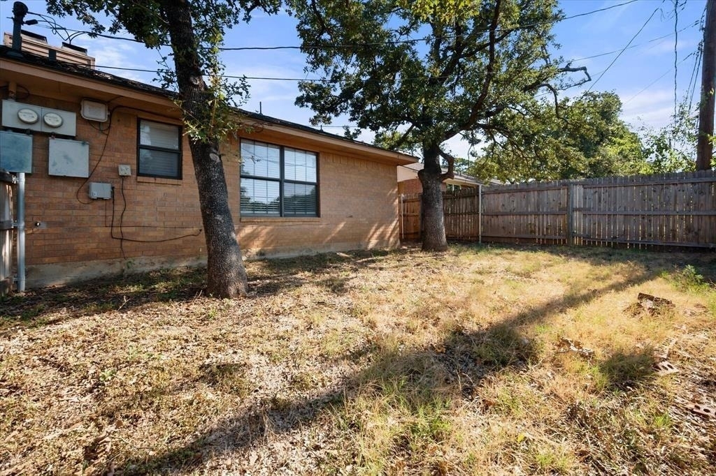 708 Woodland Court - Photo 23