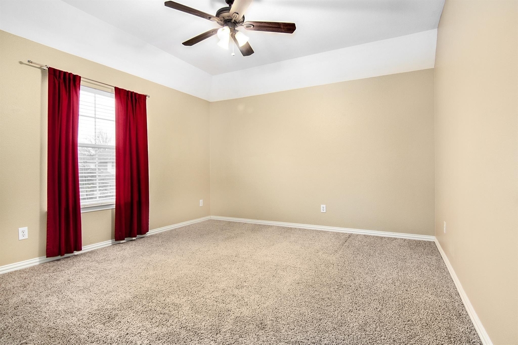 3417 Burnet Drive - Photo 29