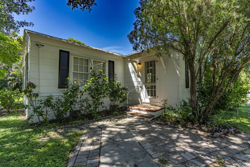 1837 22nd Avenue - Photo 3