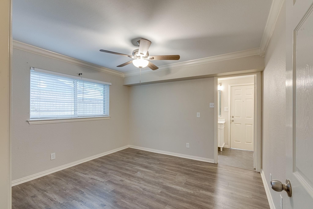 508 Lexington Lane - Photo 16