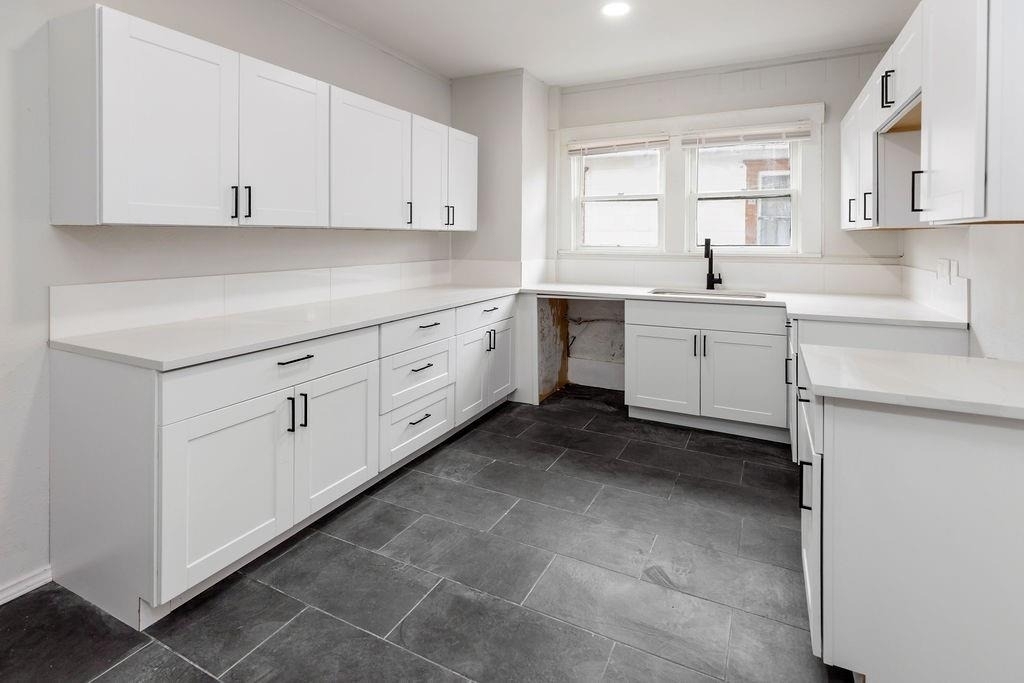 1025 W Walker Street - Photo 39