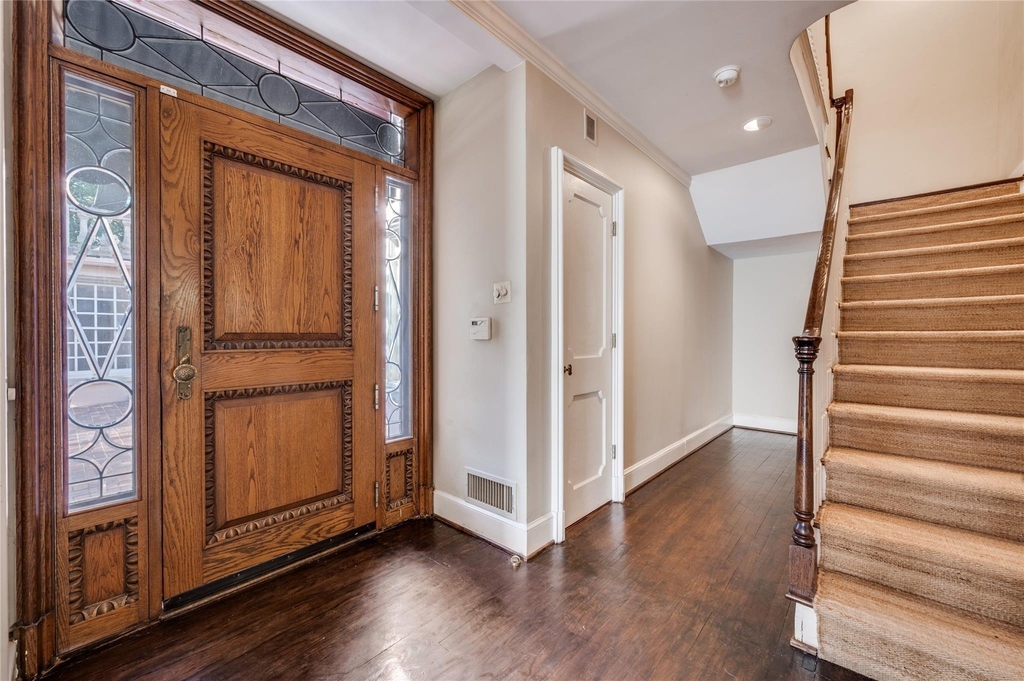 4520 Westway Avenue - Photo 3