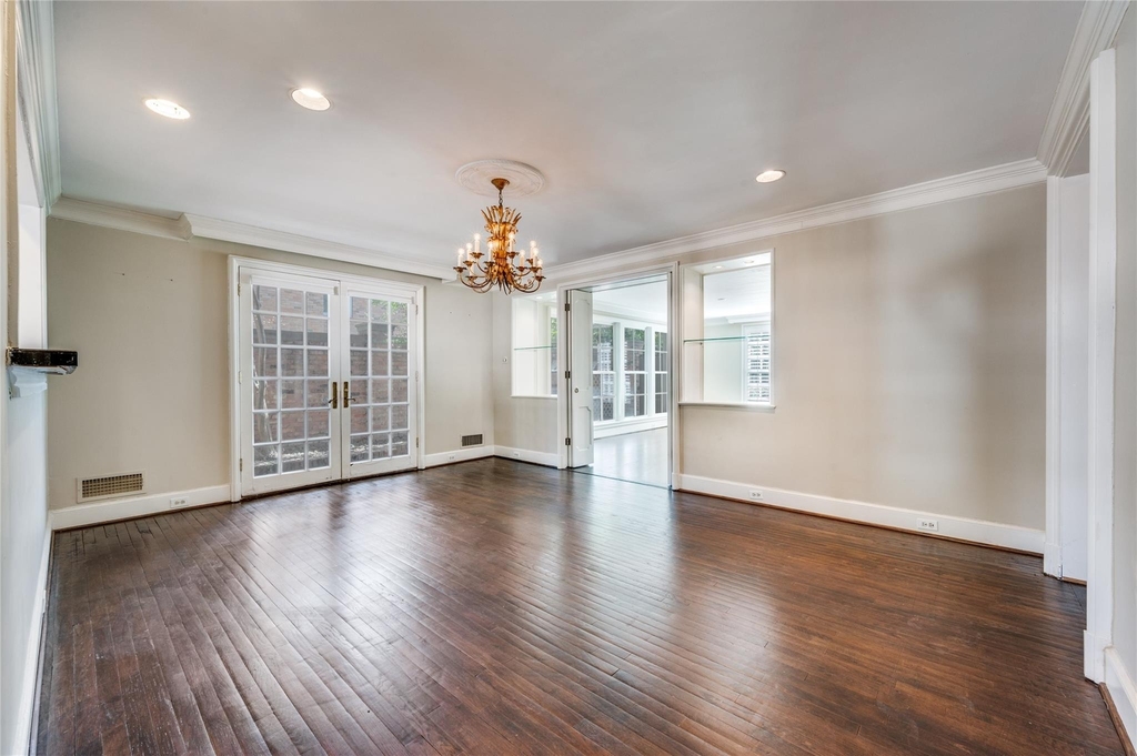 4520 Westway Avenue - Photo 7