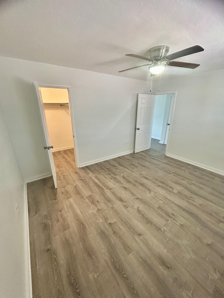 7624 Pembroke Road - Photo 8