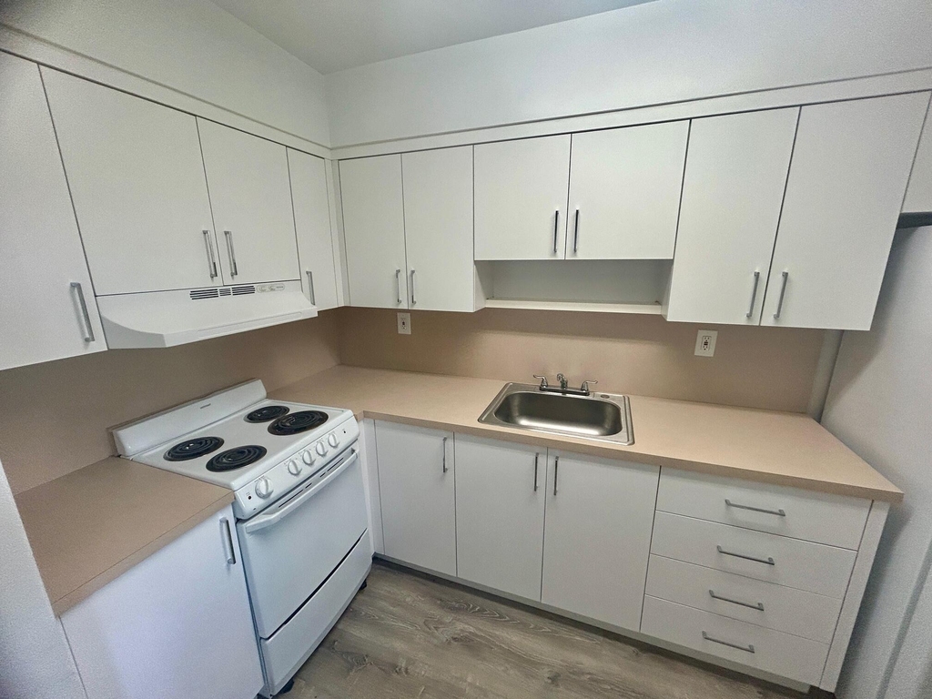 7624 Pembroke Road - Photo 4