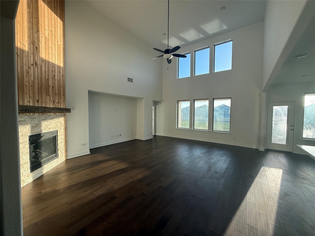 1905 Pecos Drive - Photo 11