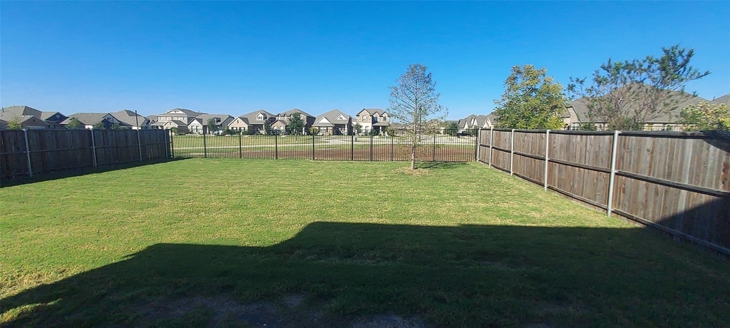 1905 Pecos Drive - Photo 14