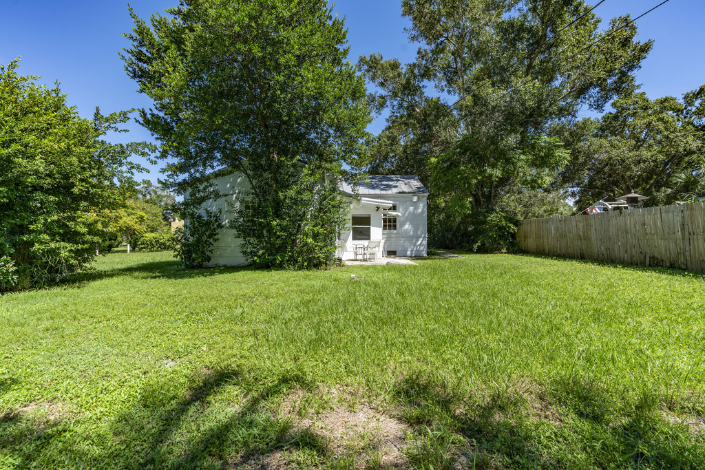 1837 22nd Avenue - Photo 4