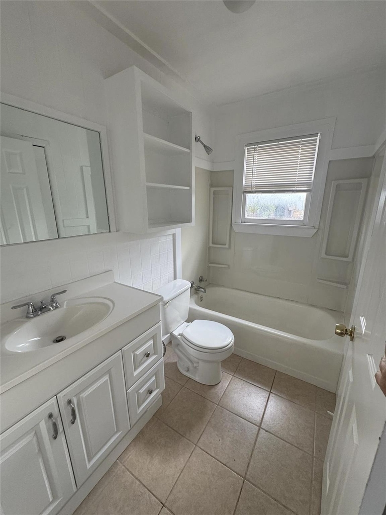 703 Ash Street - Photo 5