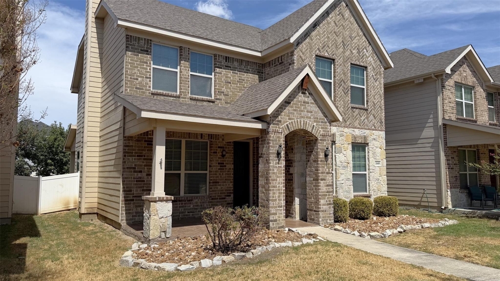 1049 Marietta Lane - Photo 1