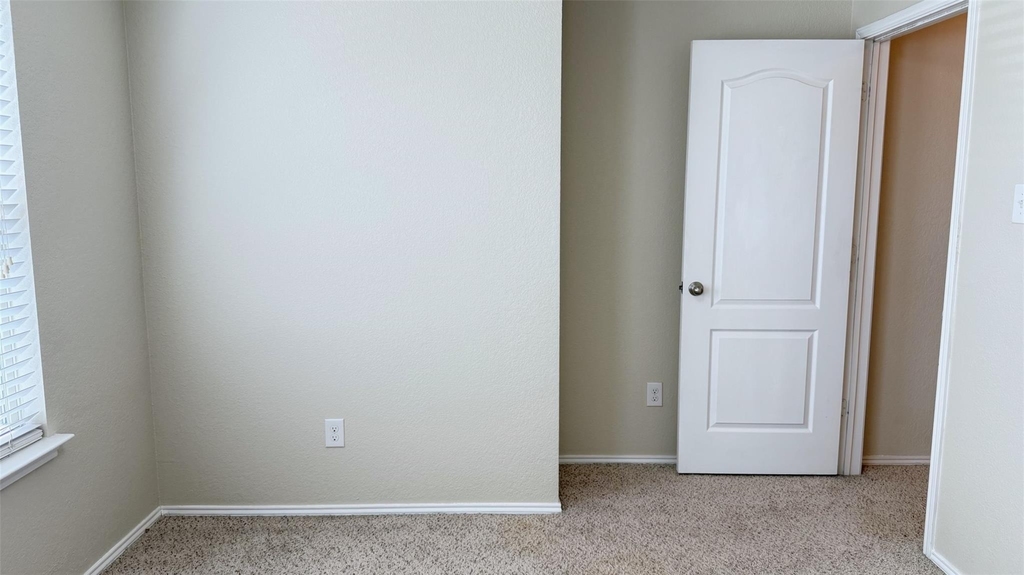 1049 Marietta Lane - Photo 20