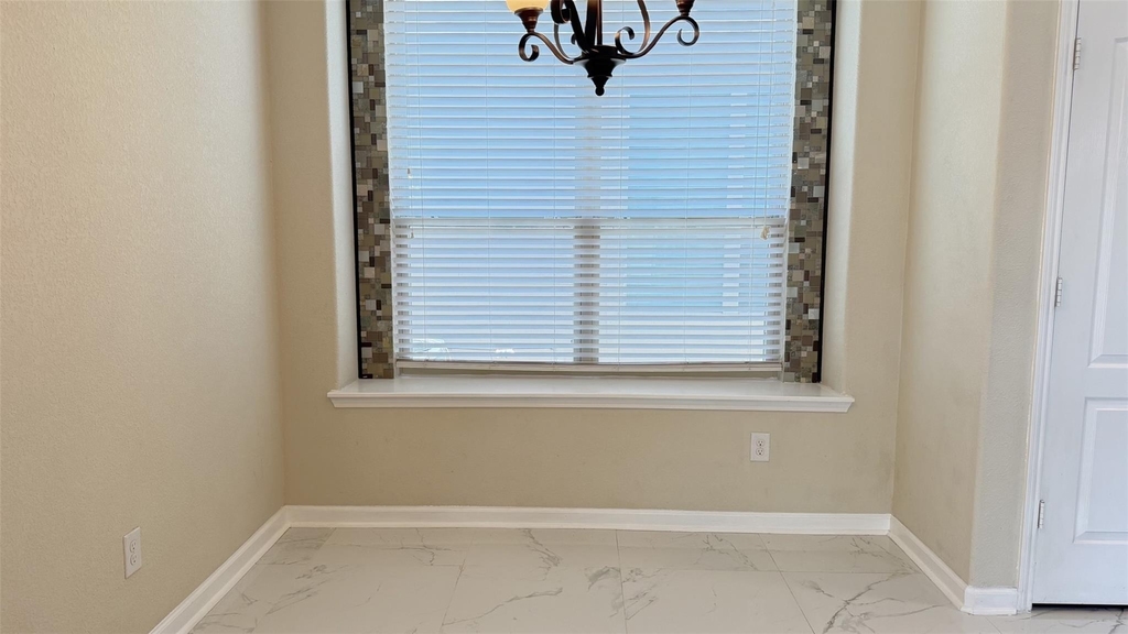 1049 Marietta Lane - Photo 12