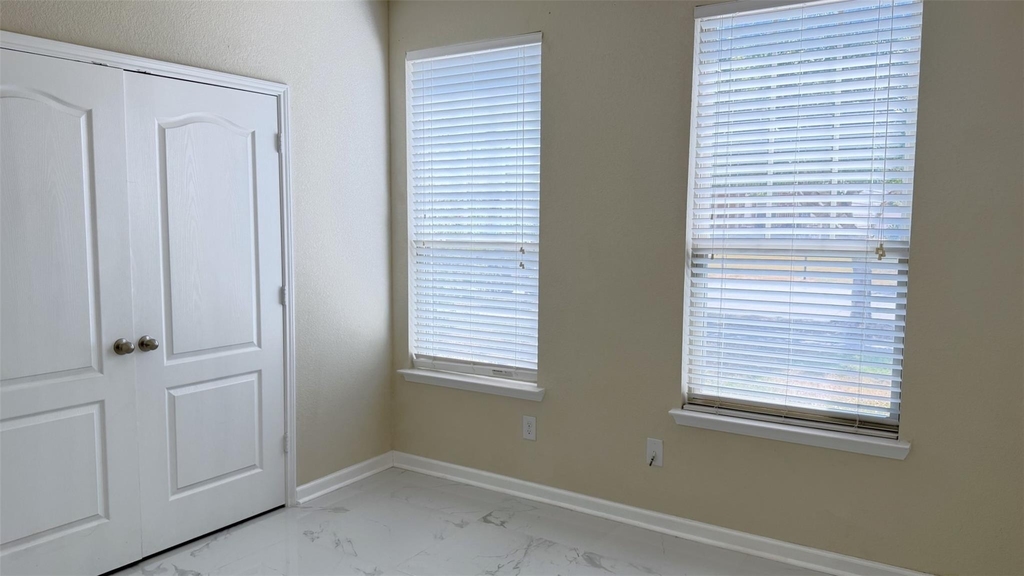 1049 Marietta Lane - Photo 16