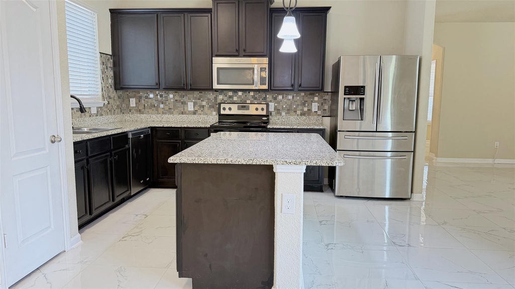 1049 Marietta Lane - Photo 10